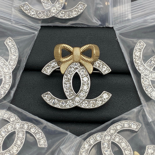 Brooches -6