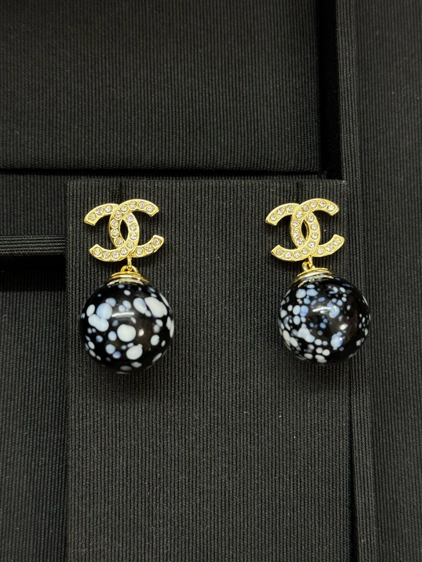 Double C earrings - 5