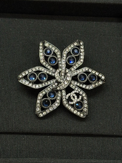 Brooches -10