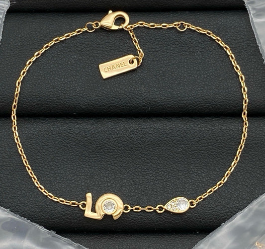 Bracelets -5