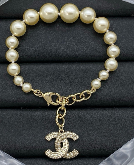 Bracelets -9